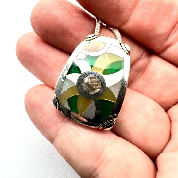 Eric Grossbardt 18K Gold Sterling Silver Yellow Green Flower Pendant Necklace - Picture 1 of 5